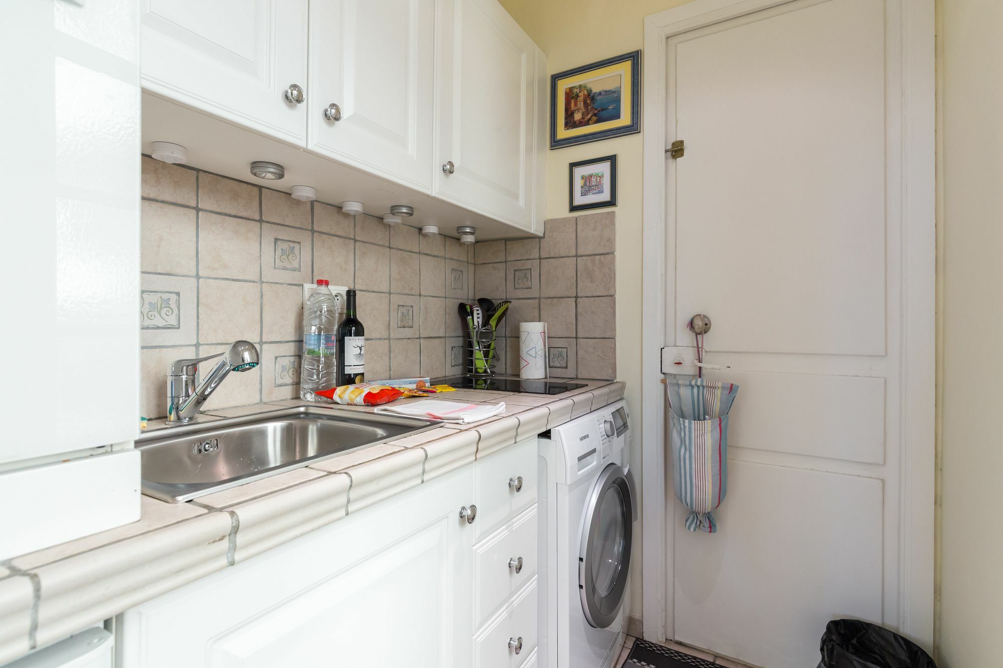 Very Charming Studio Apartment On Port In Cannes A Short Walk To Palais With Aircon And Internet 411 Екстериор снимка