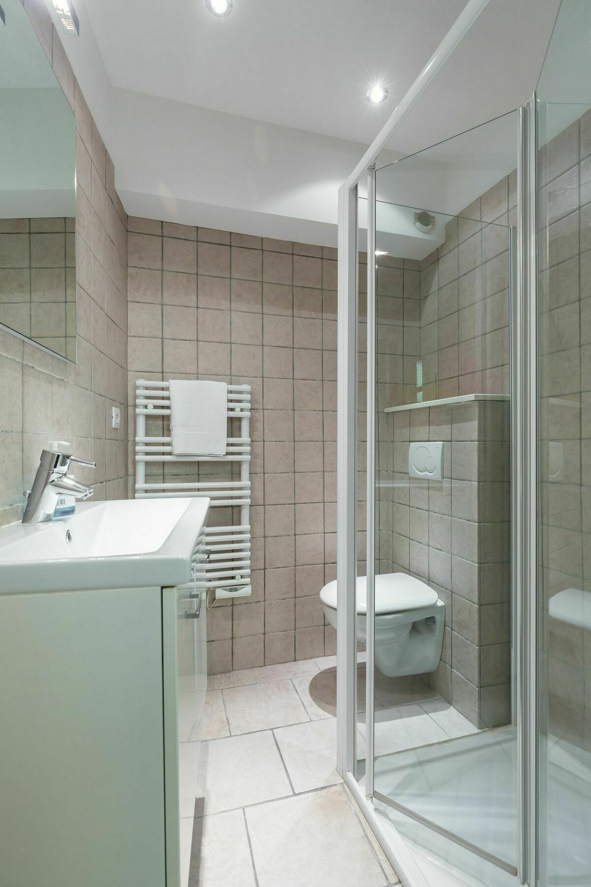 Very Charming Studio Apartment On Port In Cannes A Short Walk To Palais With Aircon And Internet 411 Екстериор снимка