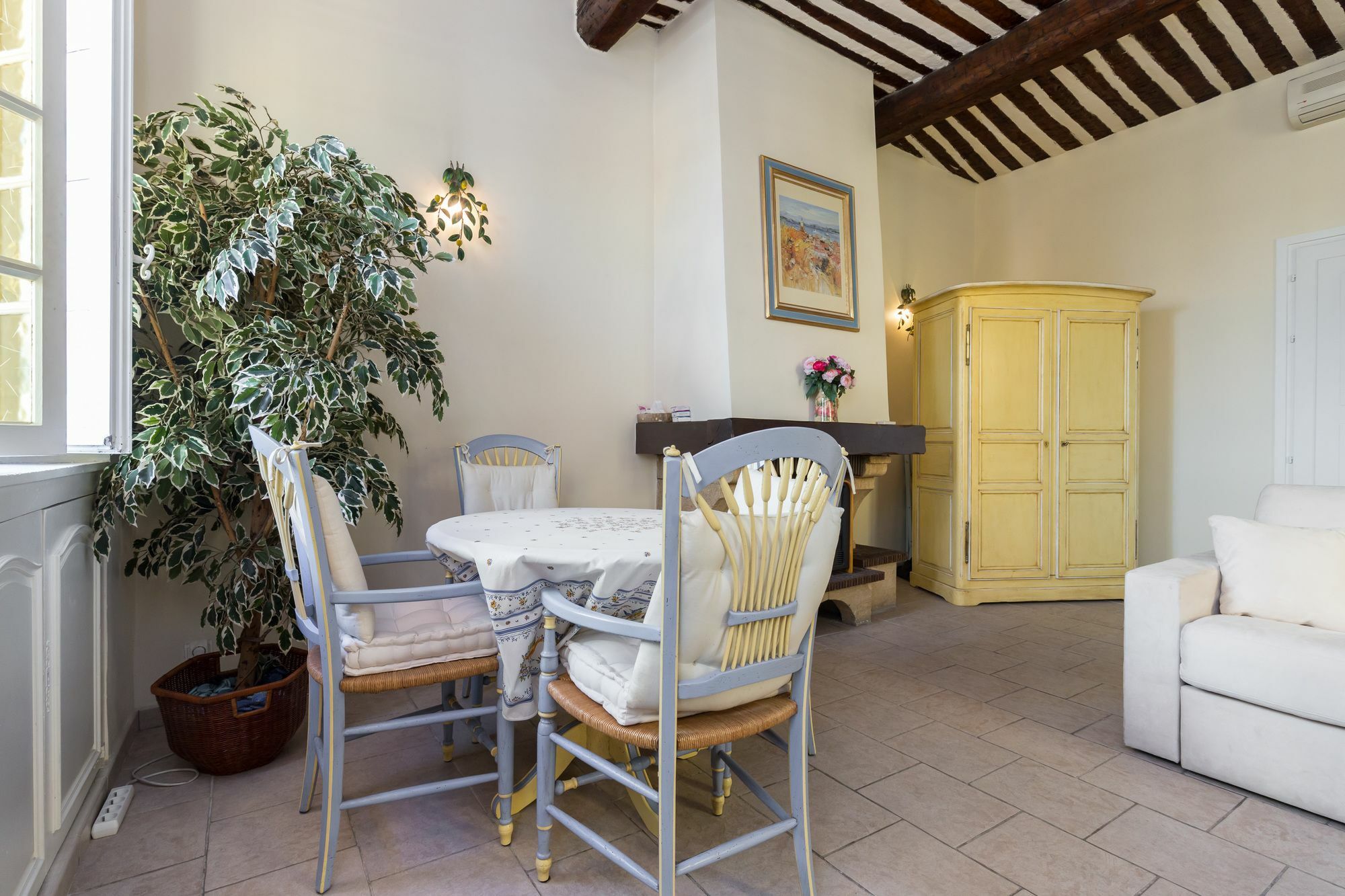 Very Charming Studio Apartment On Port In Cannes A Short Walk To Palais With Aircon And Internet 411 Екстериор снимка